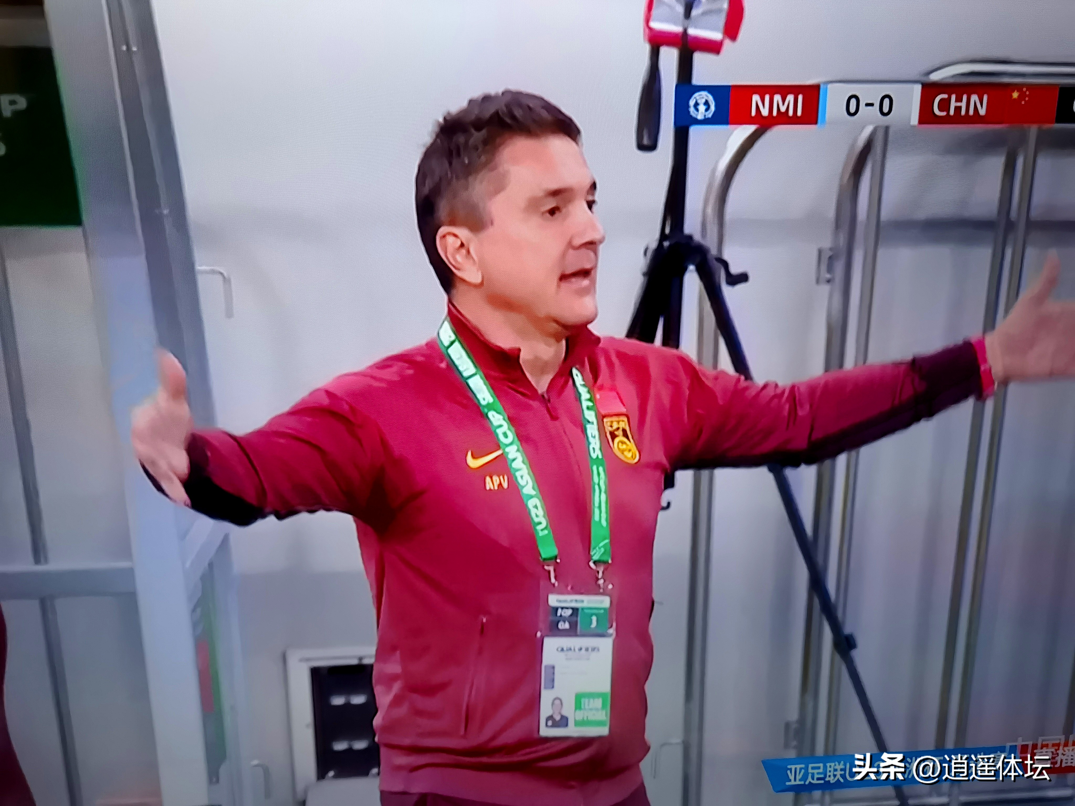 西班牙主裁判因判罚争议引发热议的简单介绍 西班牙主裁判因判罚争议引发热议的简单介绍