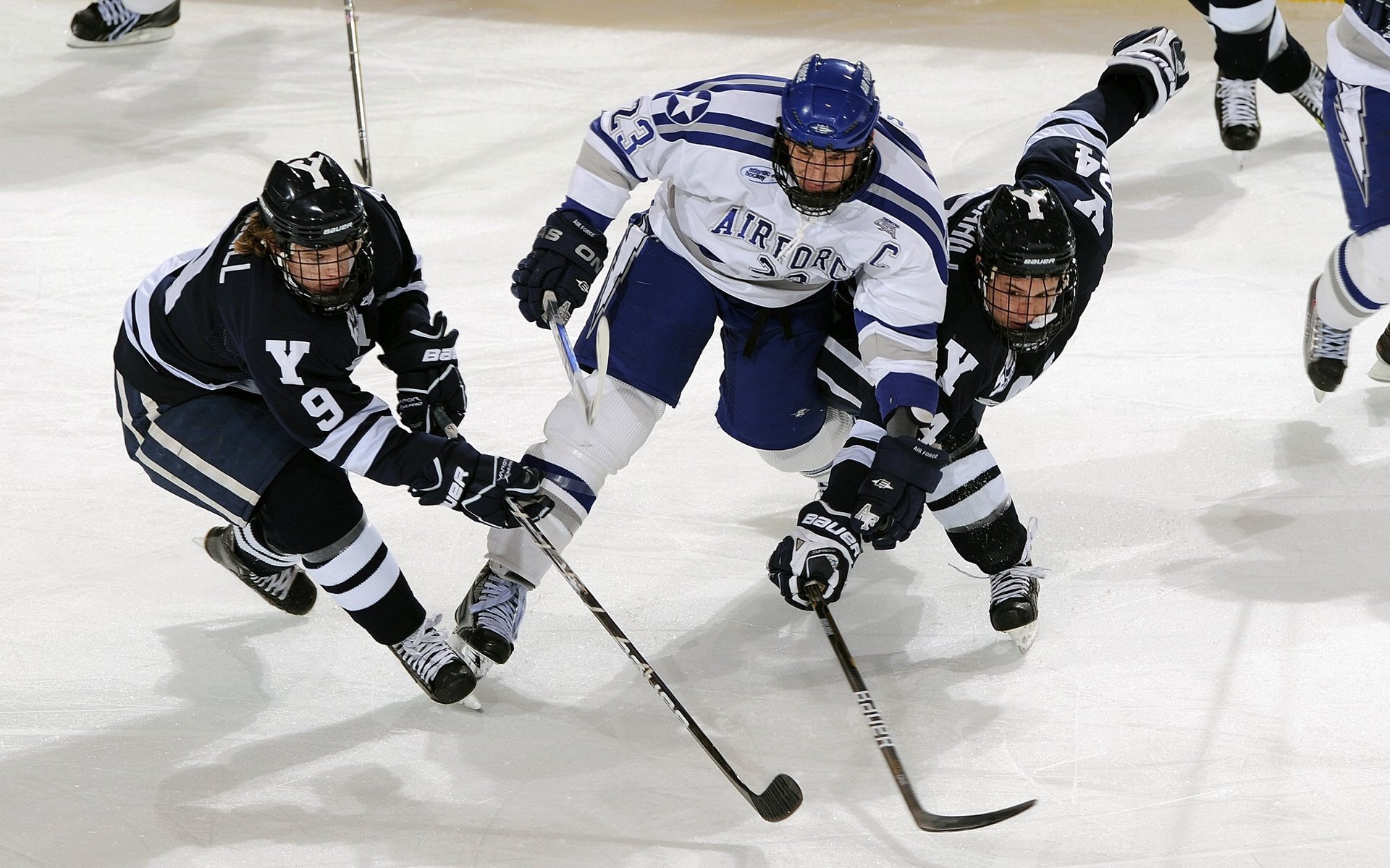 阿圭罗爆发映衬绿茵无常，伊拉克险胜洪都拉斯书写亚洲韧性