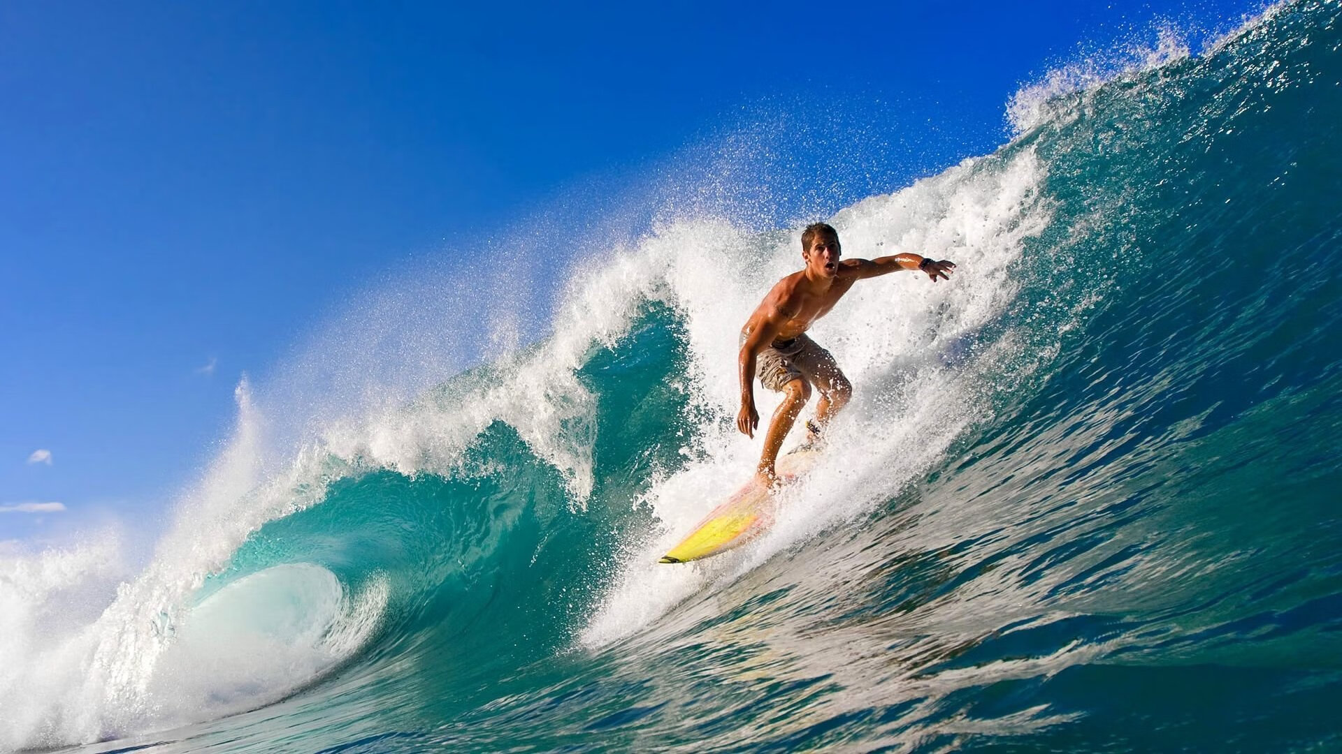 铁血右翼的觉醒，当卡瓦哈尔扛起银河战舰，皇马力克那不勒斯的背后